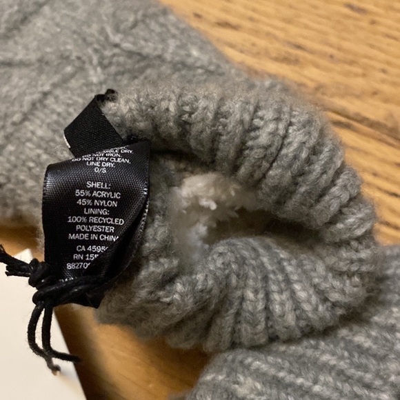 Headband and Sherpa lined grey mittens NWT - Picture 4 of 5